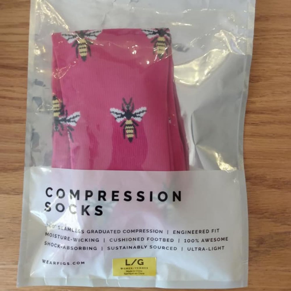 NWT FIGS Bee compression socks